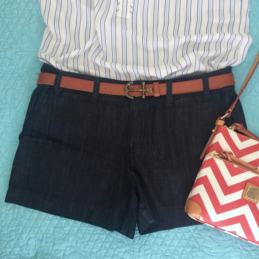 Like New! LOFT Denim Shorts 4"